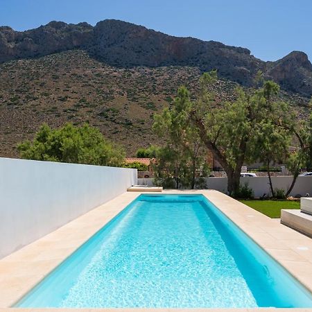 Sea View White Villa Stavros  Bagian luar foto